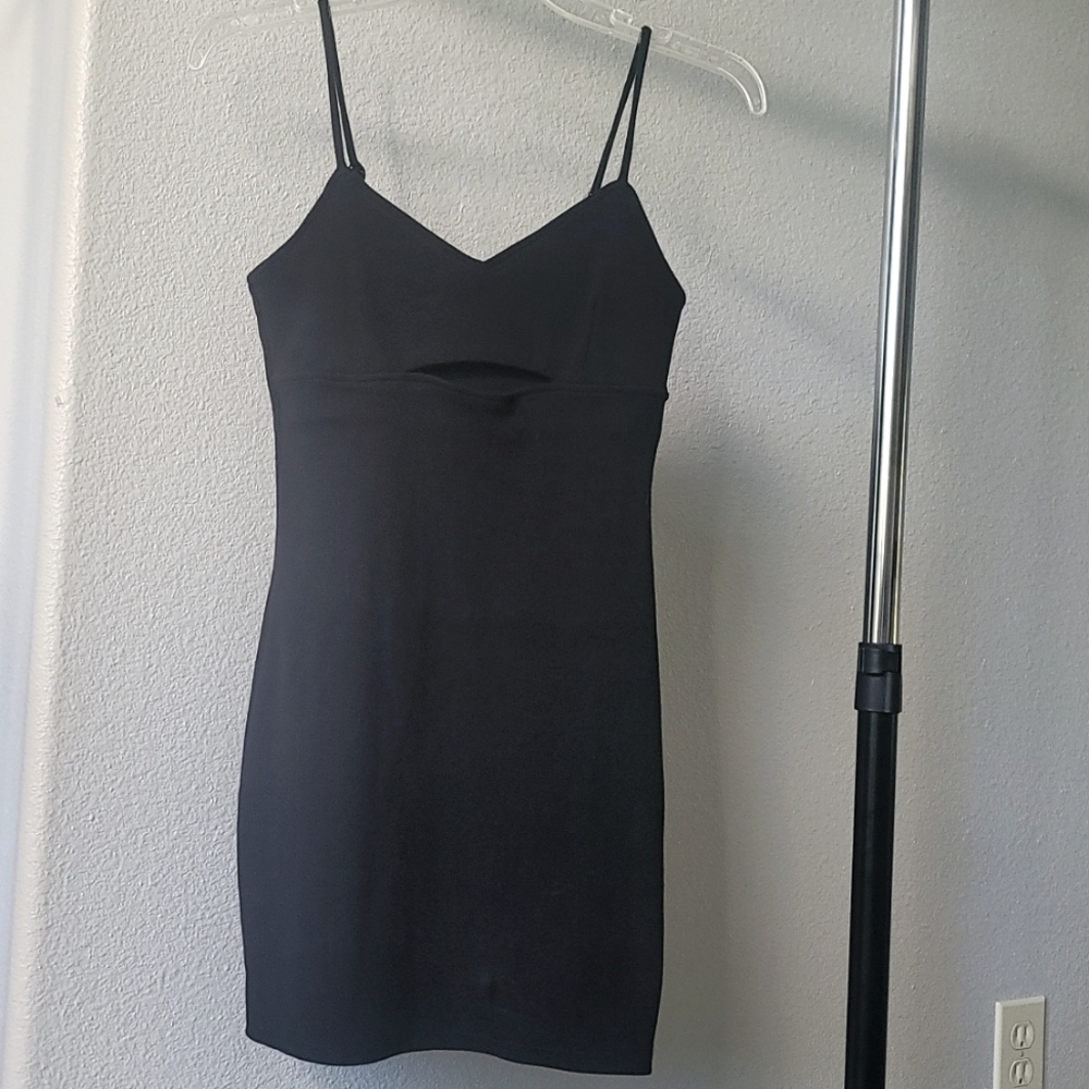 Steve Madden - BB Dakota by Steve Madden Sweetheart Neck Cut Out Sleeveles Dress - Picture 2 of 10